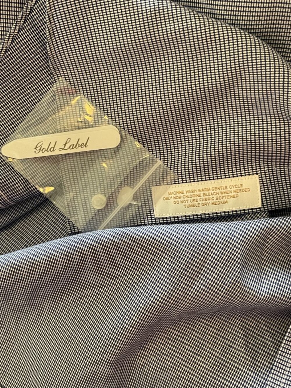 NWT Roundtree & Yorke Gold Label Slim Fit shirt, Neck size 14.5", 32" Sleeve - Picture 6 of 7